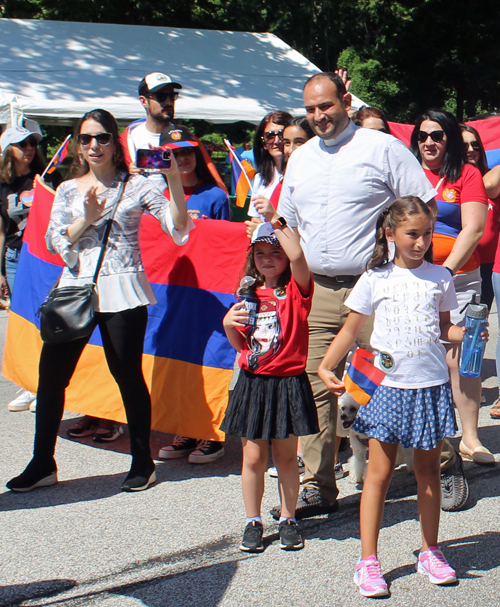 Armenian Cultural Garden in Parade of Flags at One World Day